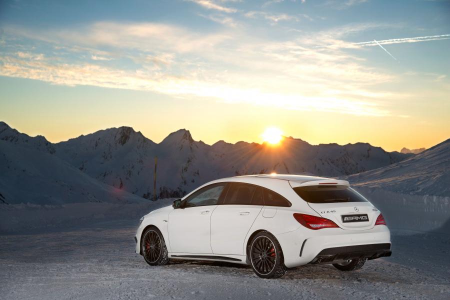  Mercedes-AMG CLA45 Shooting Brake 2015 года  (фото 27 из 32)